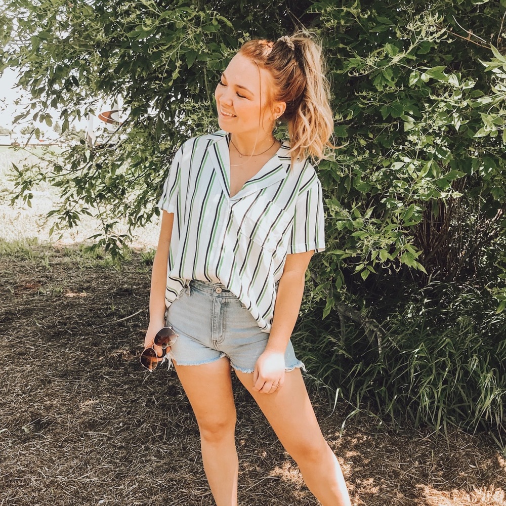 Collard Stripped Top